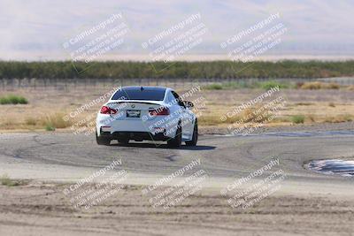 media/Oct-04-2025-OnGrid (Sat) [[44bd565ffa]]/Green Group/Grapevine/